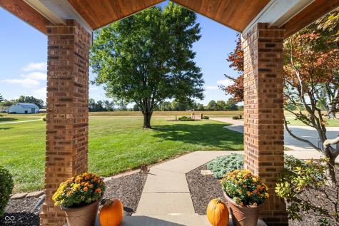 8304 W Mulligan Lane Columbus IN 47201