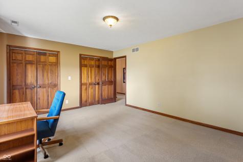 8304 W Mulligan Lane Columbus IN 47201