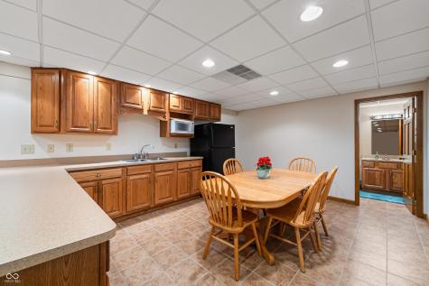 8304 W Mulligan Lane Columbus IN 47201