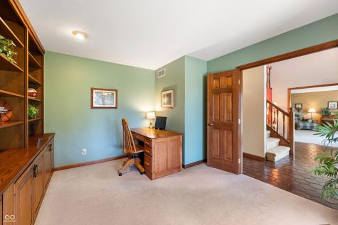 8304 W Mulligan Lane Columbus IN 47201