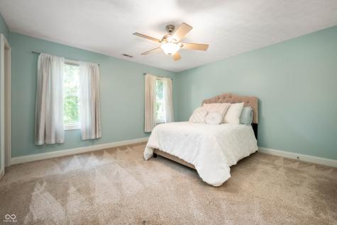 5281 Oakbrook Drive Plainfield IN 46168