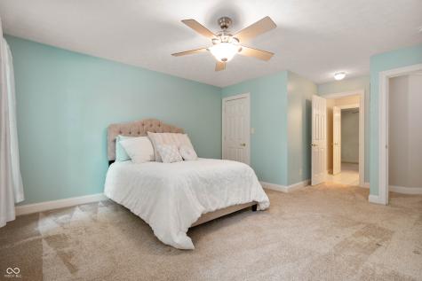 5281 Oakbrook Drive Plainfield IN 46168