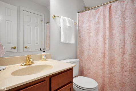 5281 Oakbrook Drive Plainfield IN 46168