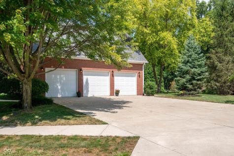 5281 Oakbrook Drive Plainfield IN 46168