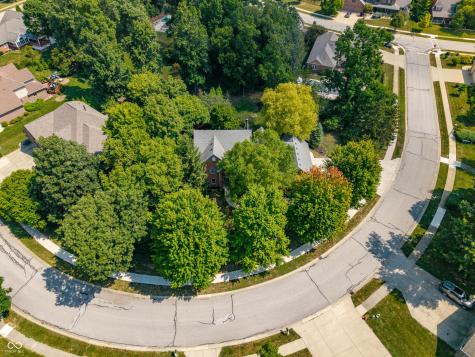5281 Oakbrook Drive Plainfield IN 46168