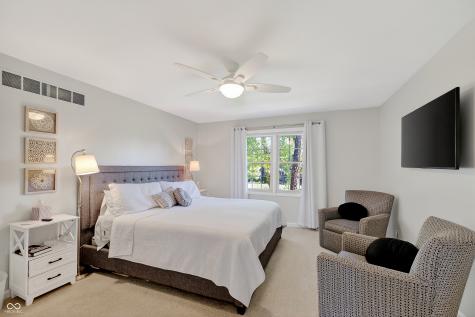 1426 Stonemill Circle S Carmel IN 46032