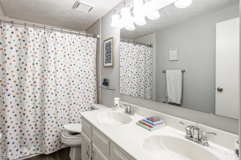 12002 Corbin Drive Fishers IN 46038
