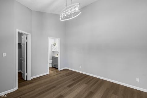 1615 Thresher Drive Columbus IN 47201