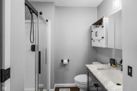 1615 Thresher Drive Columbus IN 47201