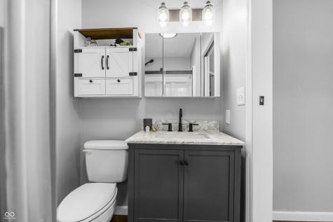 1615 Thresher Drive Columbus IN 47201