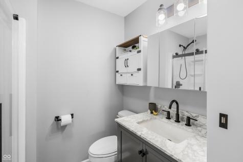 1615 Thresher Drive Columbus IN 47201