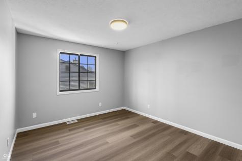 1615 Thresher Drive Columbus IN 47201