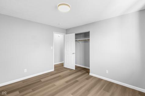 1615 Thresher Drive Columbus IN 47201