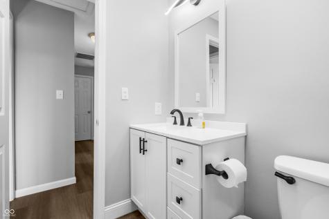 1615 Thresher Drive Columbus IN 47201