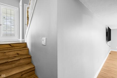 1615 Thresher Drive Columbus IN 47201