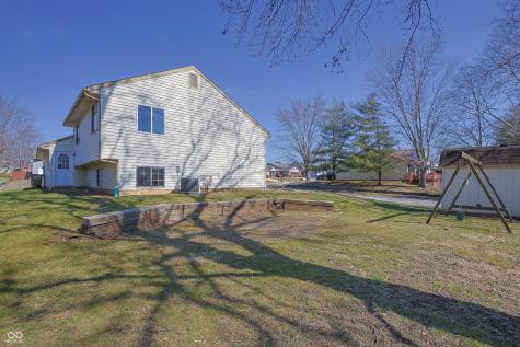 1615 Thresher Drive Columbus IN 47201