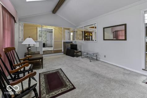 1952 Skyline Drive Greenwood IN 46143