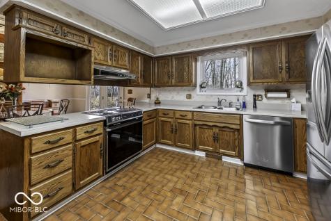 1952 Skyline Drive Greenwood IN 46143