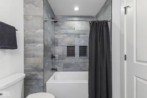 5874 Harbour Town Drive Noblesville IN 46062