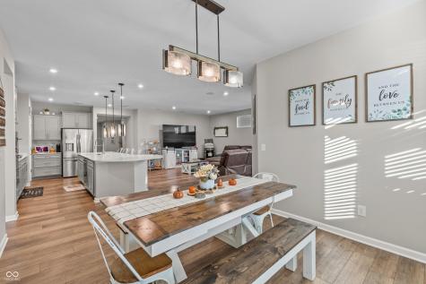 5807 Walkabout Way Brownsburg IN 46112