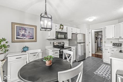 386 Primrose Lane Avon IN 46123