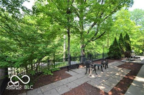 9105 Kinlock Drive Indianapolis IN 46256