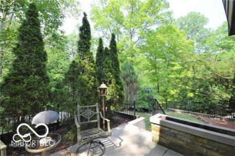 9105 Kinlock Drive Indianapolis IN 46256