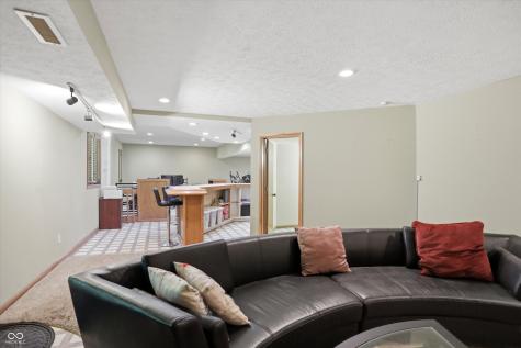 4761 Moss Lane Indianapolis IN 46237