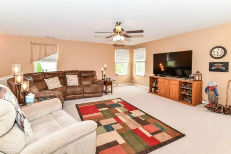12994 Dekoven Drive Fishers IN 46037
