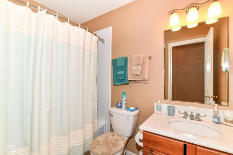 12994 Dekoven Drive Fishers IN 46037