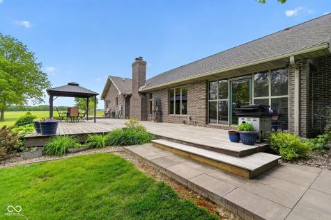 152 N Antioch Road Waynetown IN 47990