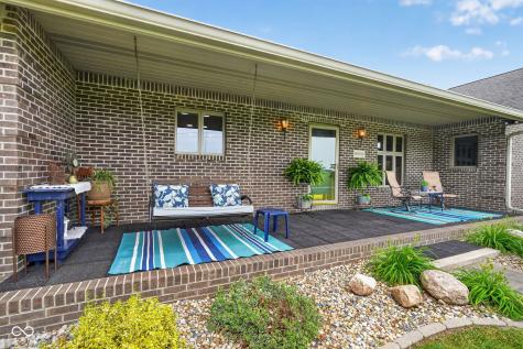 152 N Antioch Road Waynetown IN 47990