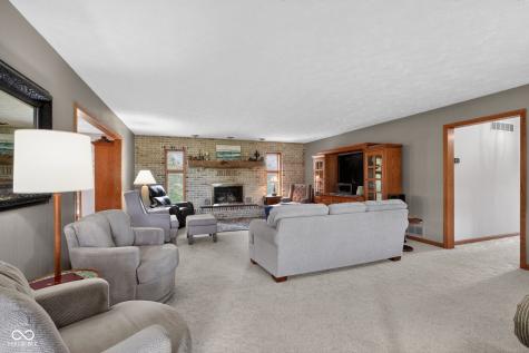 152 N Antioch Road Waynetown IN 47990