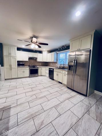 7814 E County Road 200 N Avon IN 46123