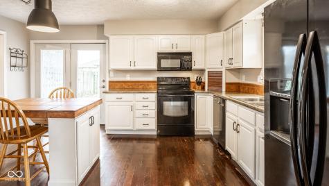 650 Green Meadow Drive Greenwood IN 46143