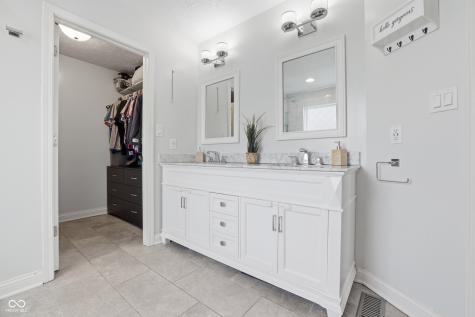 11224 Echo Ridge Lane Indianapolis IN 46236
