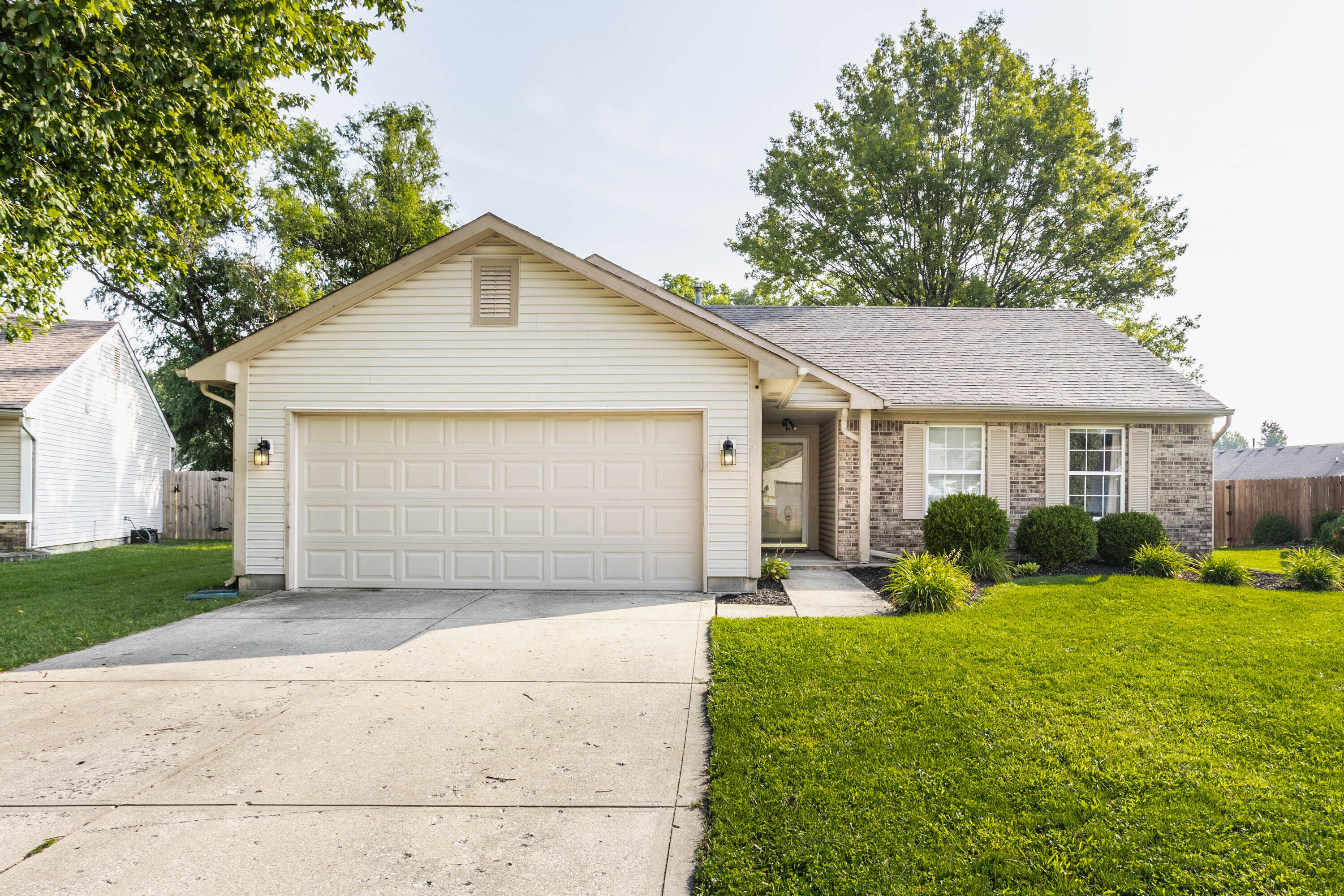 4365 Arlington Circle Indianapolis IN 46237