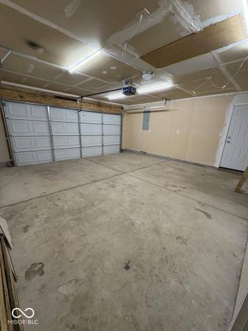 144 Meadow Glen Drive Avon IN 46123