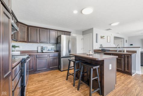 1009 Foxtail Drive Franklin IN 46131