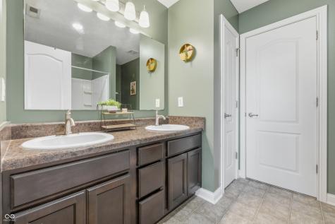 1009 Foxtail Drive Franklin IN 46131