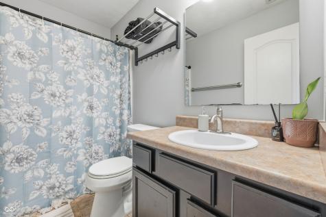 1009 Foxtail Drive Franklin IN 46131