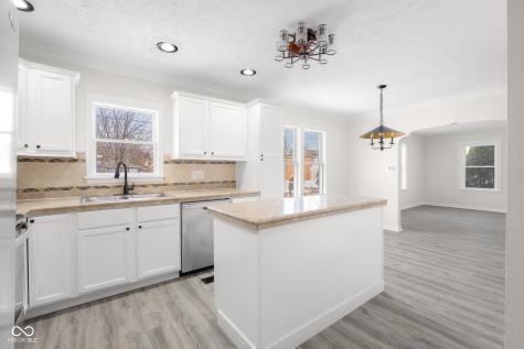 1640 Lawton Avenue Columbus IN 47201