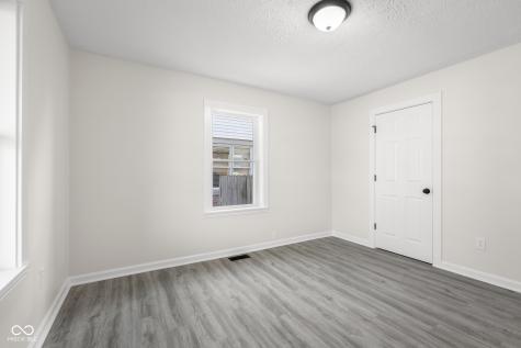 1640 Lawton Avenue Columbus IN 47201
