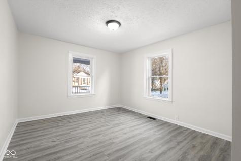 1640 Lawton Avenue Columbus IN 47201