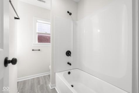 1640 Lawton Avenue Columbus IN 47201
