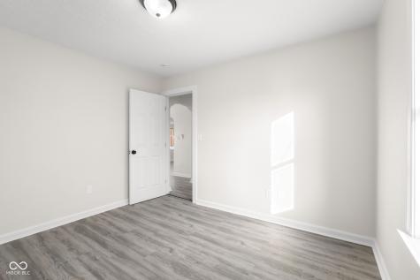 1640 Lawton Avenue Columbus IN 47201