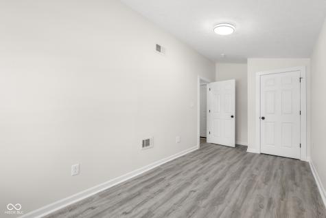 1640 Lawton Avenue Columbus IN 47201