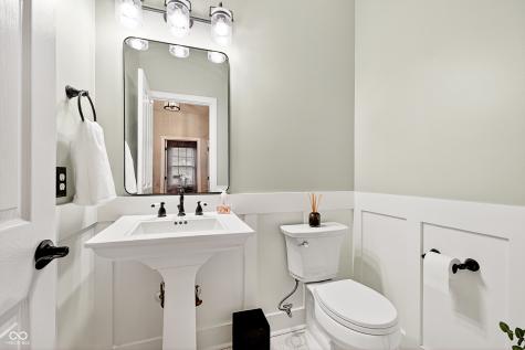 8999 Hearthstone Drive Zionsville IN 46077