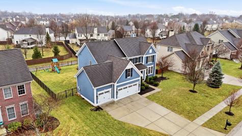 8999 Hearthstone Drive Zionsville IN 46077