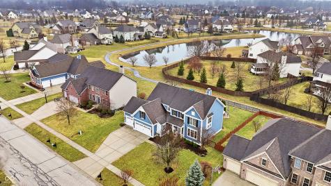 8999 Hearthstone Drive Zionsville IN 46077